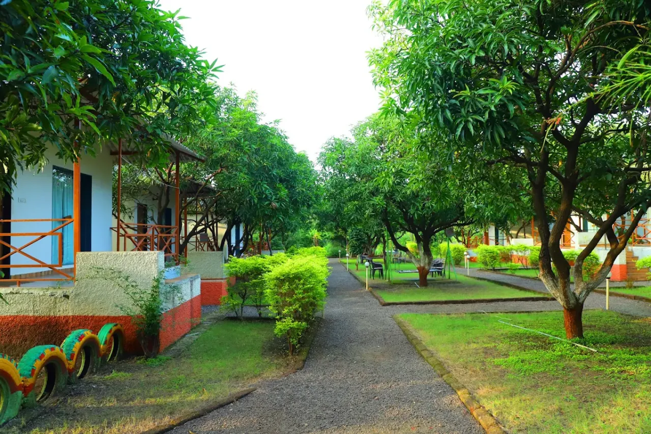 Glorious Gir Resort - Nature Stay Near Gir Forest & Wildlife Safari Experience