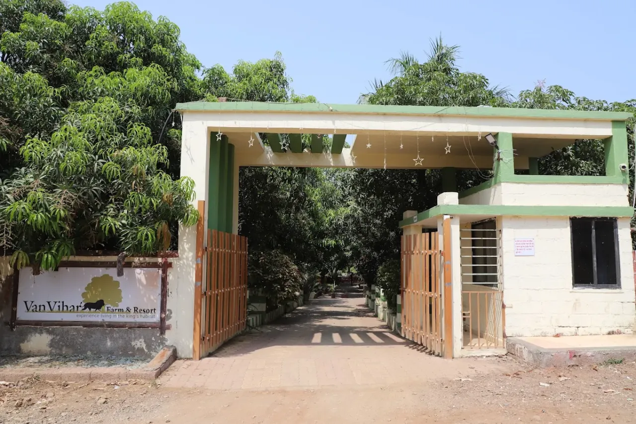 Vanvihar Resort - Sasan GIr