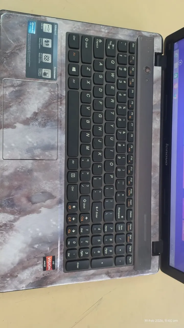 Leptop lenovo Amd Radion graphic card, 4 gb rem, 500 gb hdd, with original charger, wife, web cam, window 8, good working with new type condition, no any problem