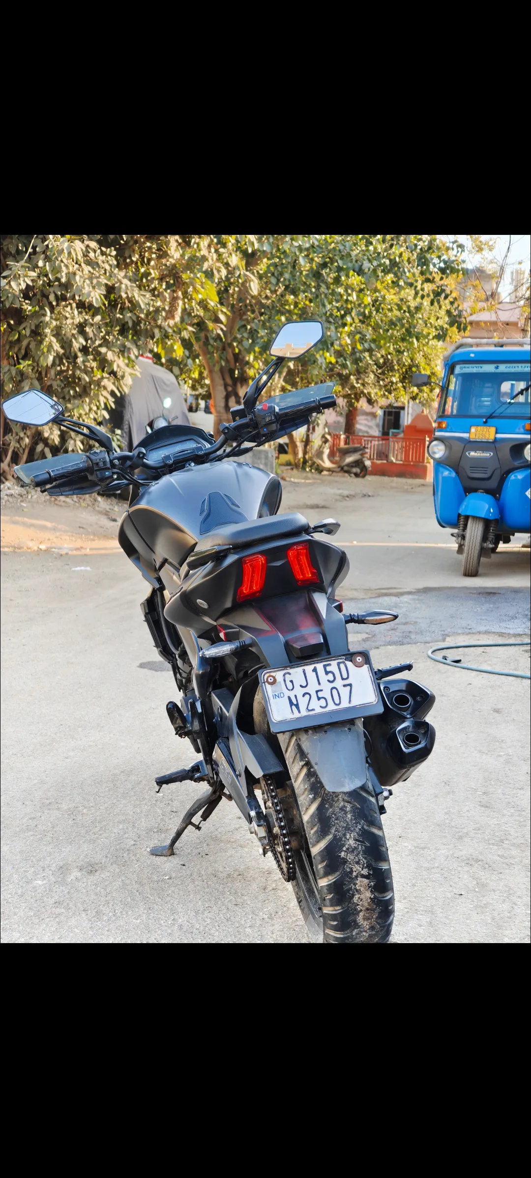Bajaj Dominar 400