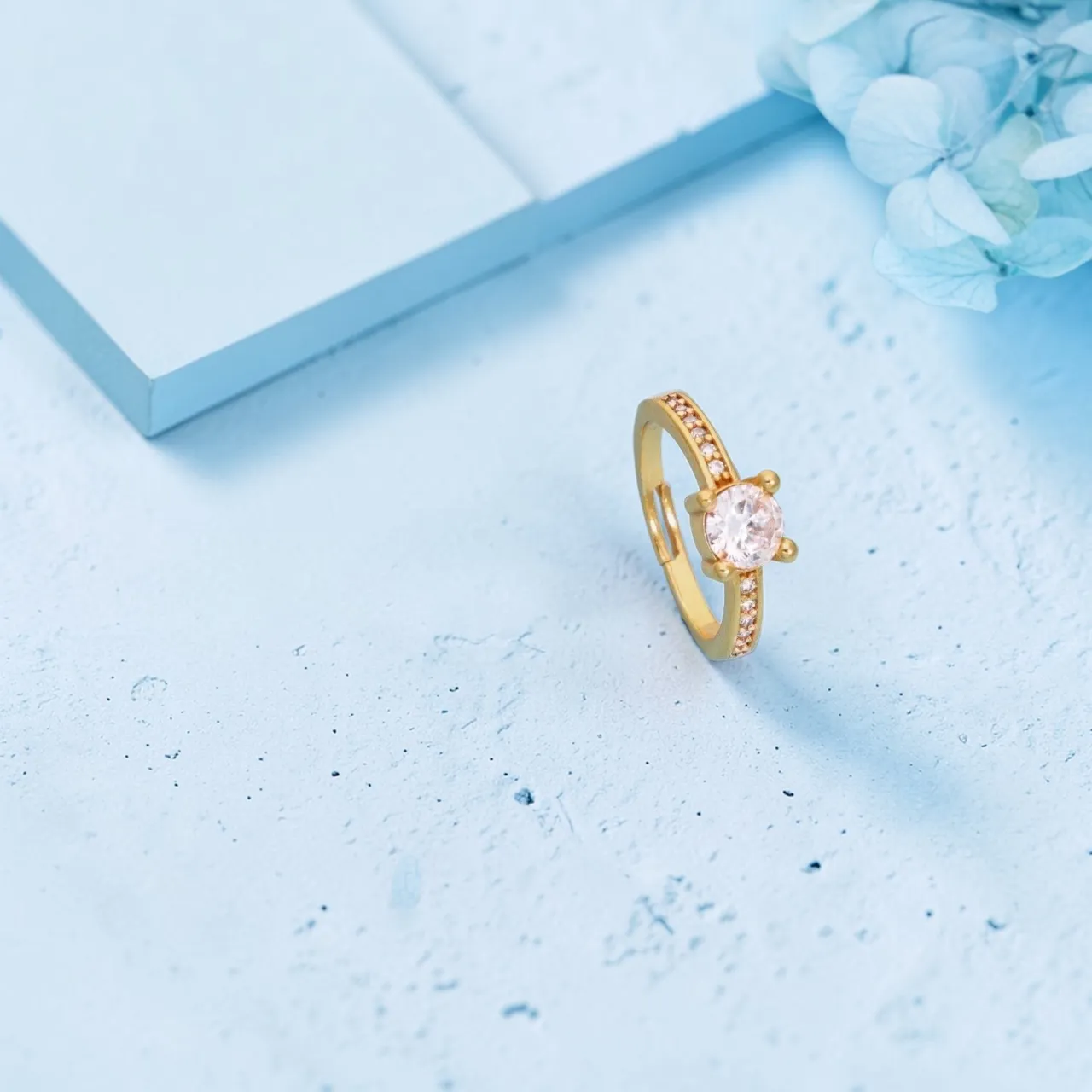 adjeble daimond  ring