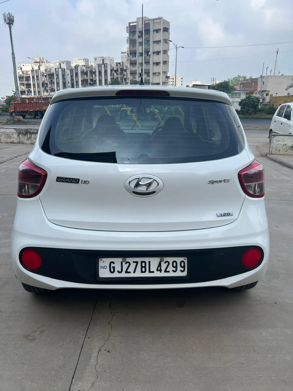 GRAND.I10  PARMESHWAR AUTO CONSULT RAJKOT