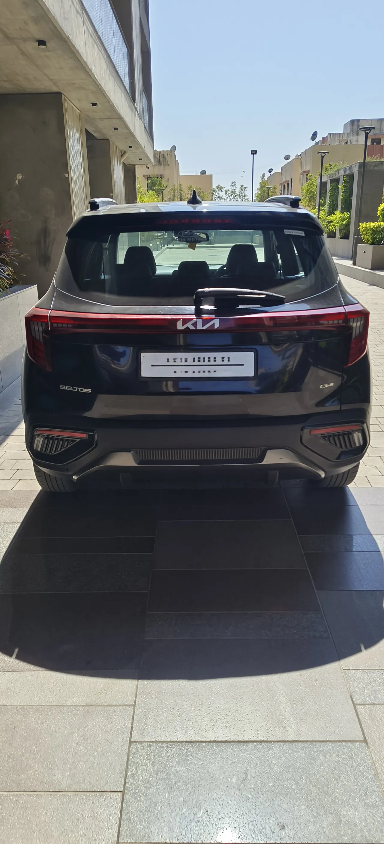 Kia seltos Black auto top
