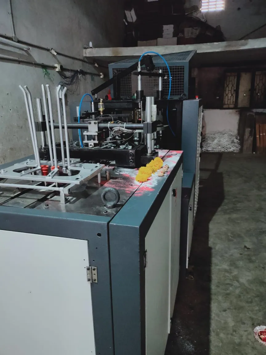 PAPER CUP MACHINE