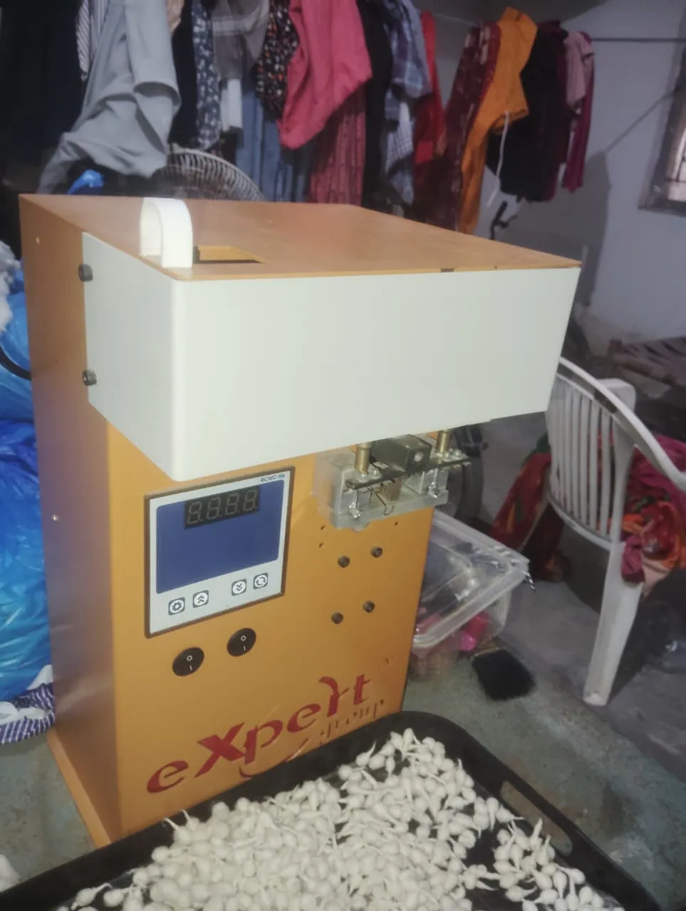 Cotton wick machine