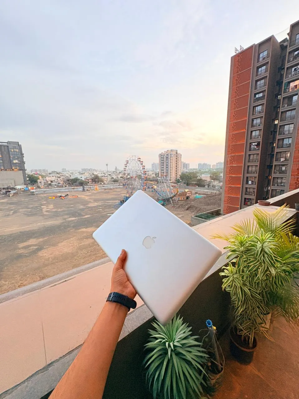 MacBook Pro - 2012-13 Low Price to Best Leptop