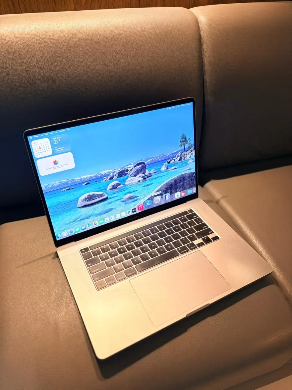 Apple MacBook Pro 2019-20