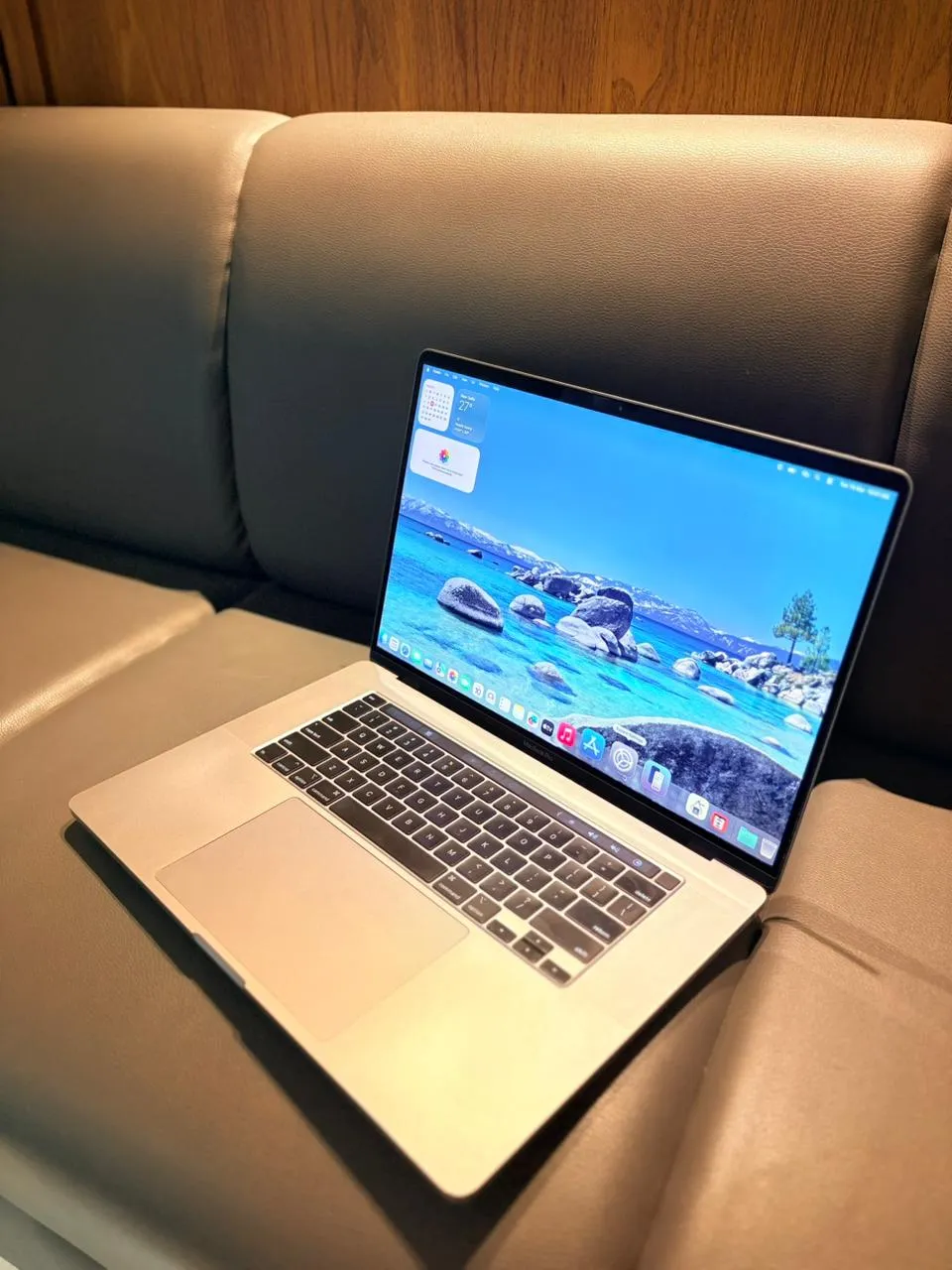 Apple MacBook Pro 2019-20