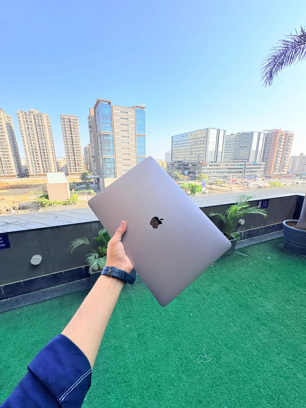 Apple MacBook ProA2141, 16-inch (2019) – Intel i7 | 16GB | 512GB NVMe