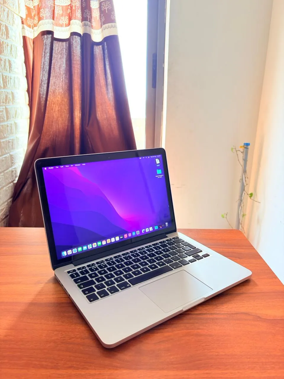 Apple Macbook Pro 2014-15, i5 Pro | 8 GB RAM | 256 NVMe | 1.5 Graphic Card