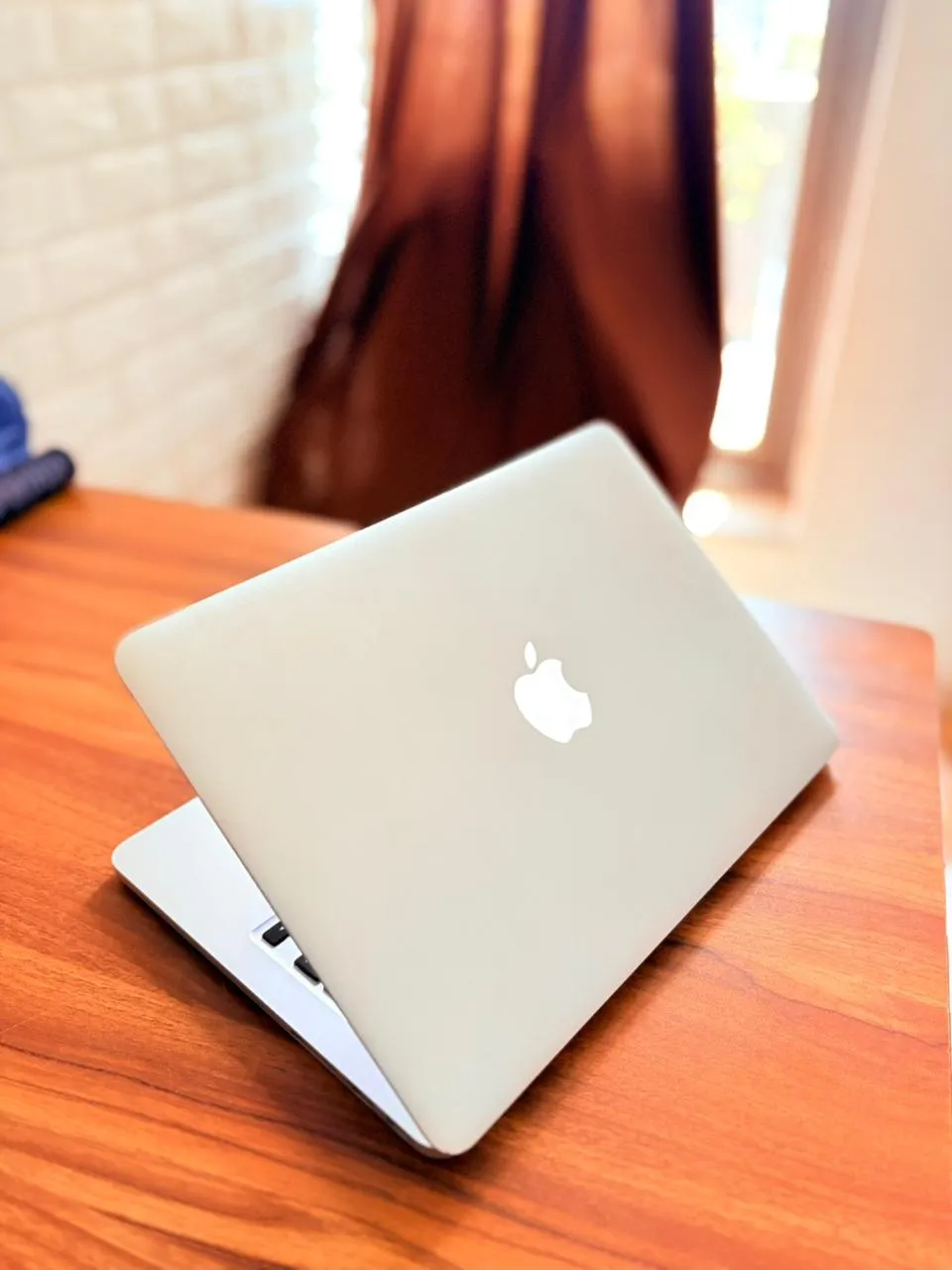 Apple Macbook Pro 2014-15, i5 Pro | 8 GB RAM | 256 NVMe | 1.5 Graphic Card