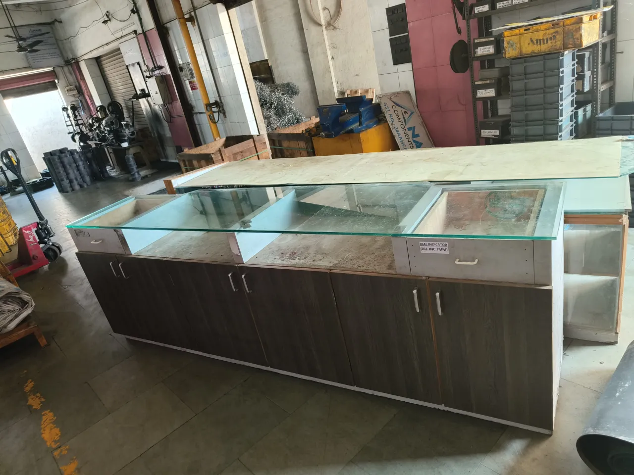 8×2.5 ft. Size