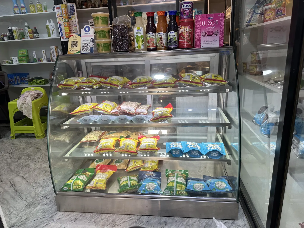 Glass display table without fridge