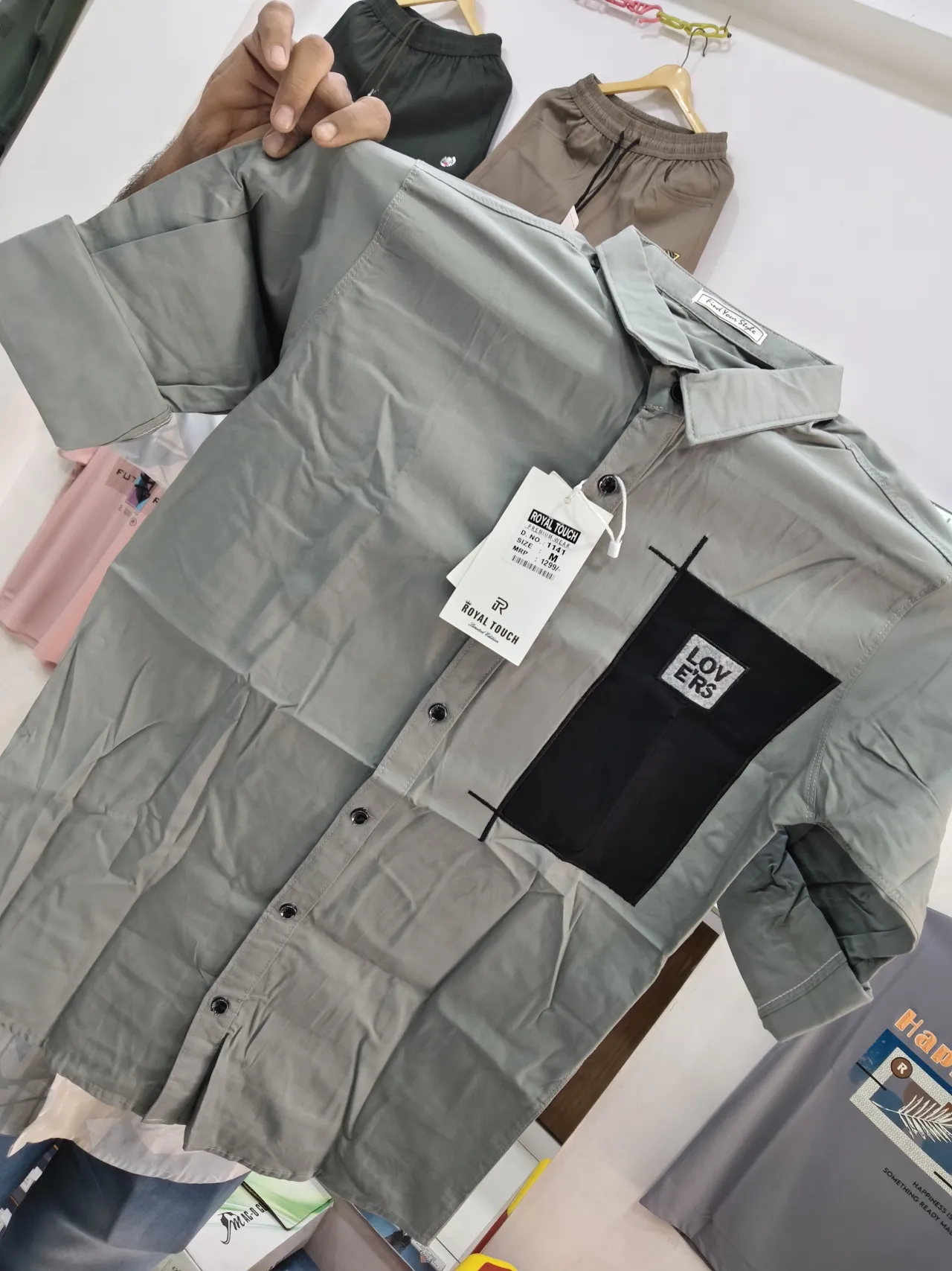 PRIMUM QUALITY SHIRT