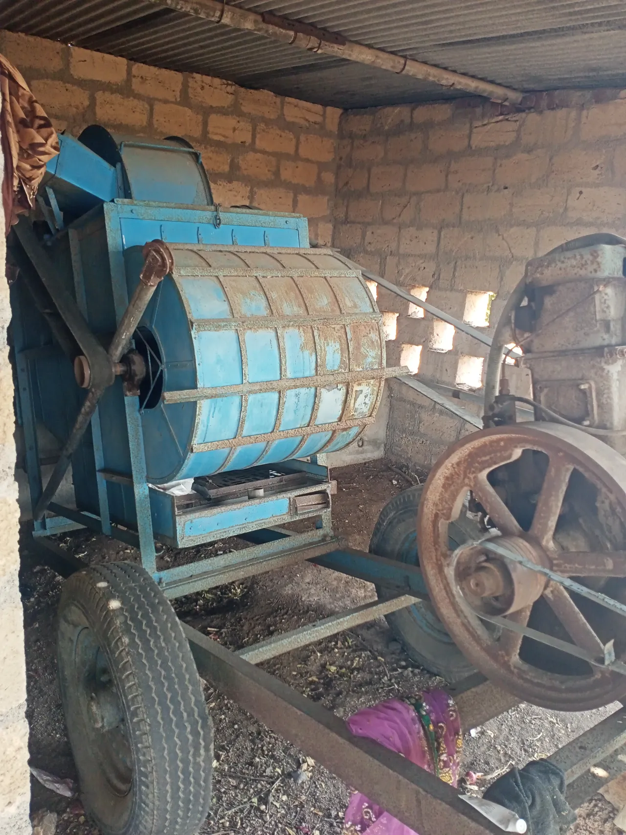 ઓપનેર વેચવાનું છે