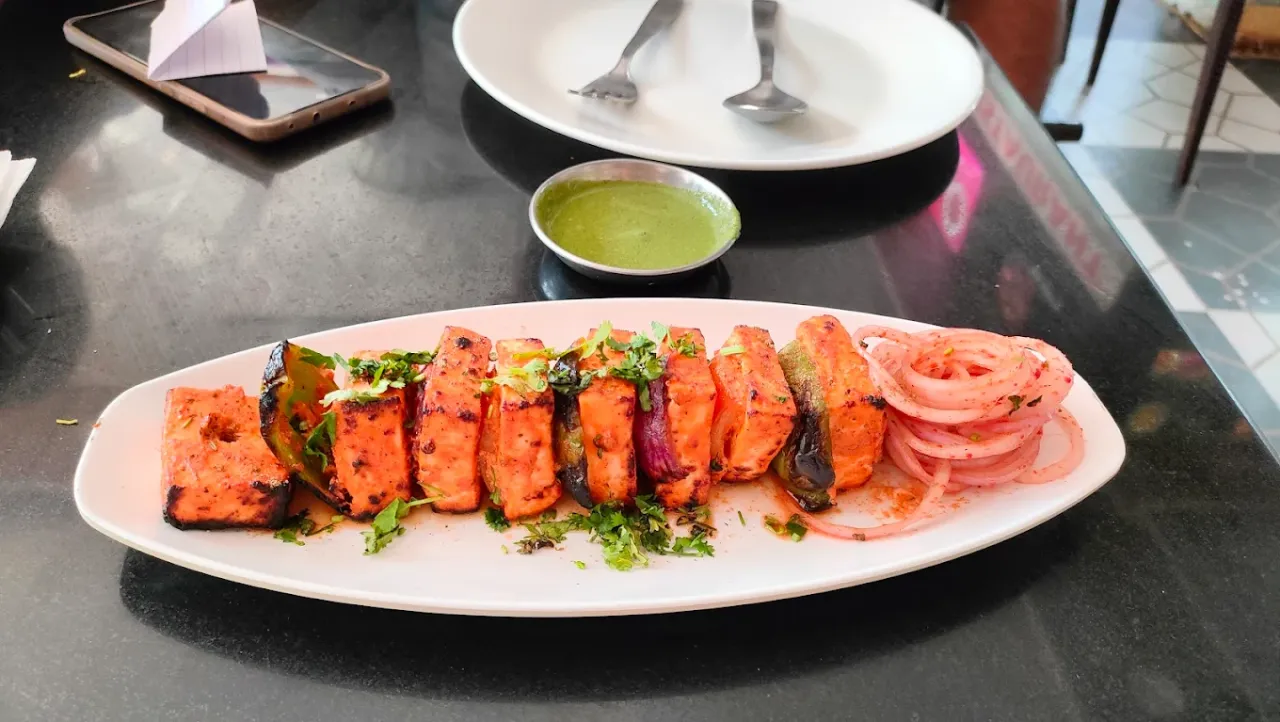 Dwarka Pure Veg Restaurant