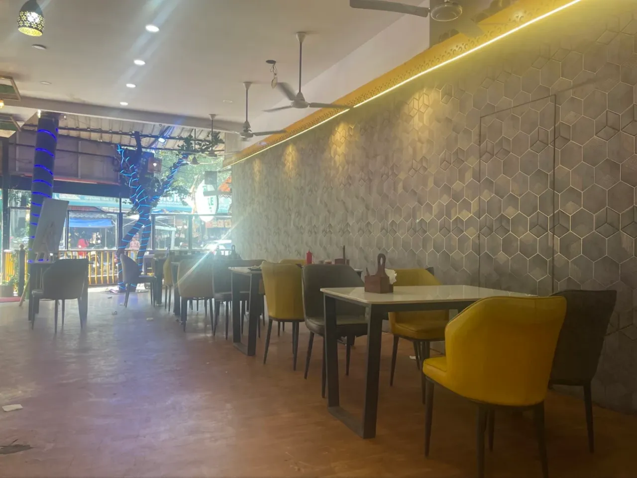 Krishna Kathiyawadi Kitchen