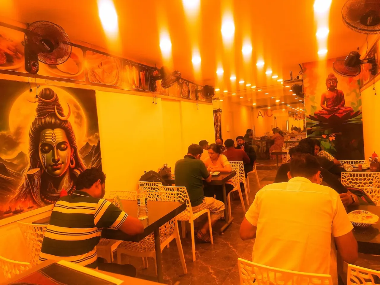 Kanha Pure Veg Restaurant Arambol | Best Breakfast, Lunch & Dinner