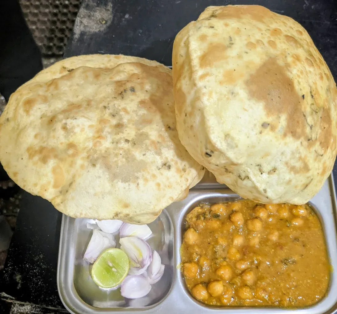 Kanha Pure Veg Restaurant Arambol | Best Breakfast, Lunch & Dinner