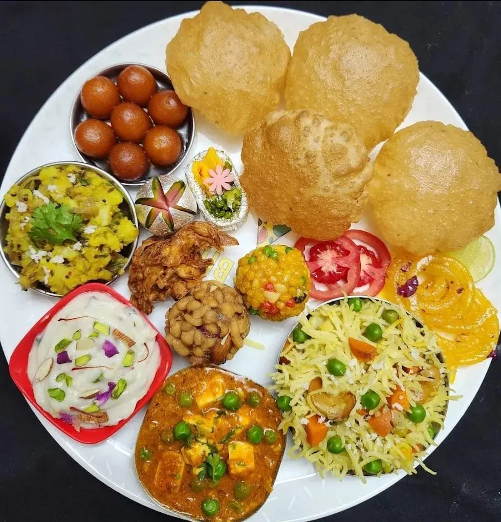 Apna Punjabi Dhaba | 100% Pure Veg Punjabi & Jain Food Restaurant