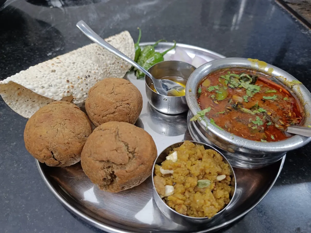 Aryaas Purohit Veg | North & South Indian, Gujarati & Marwadi Food