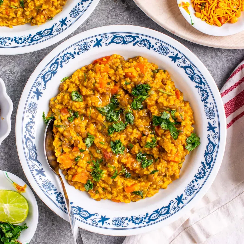 Aryaas Purohit Veg | North & South Indian, Gujarati & Marwadi Food