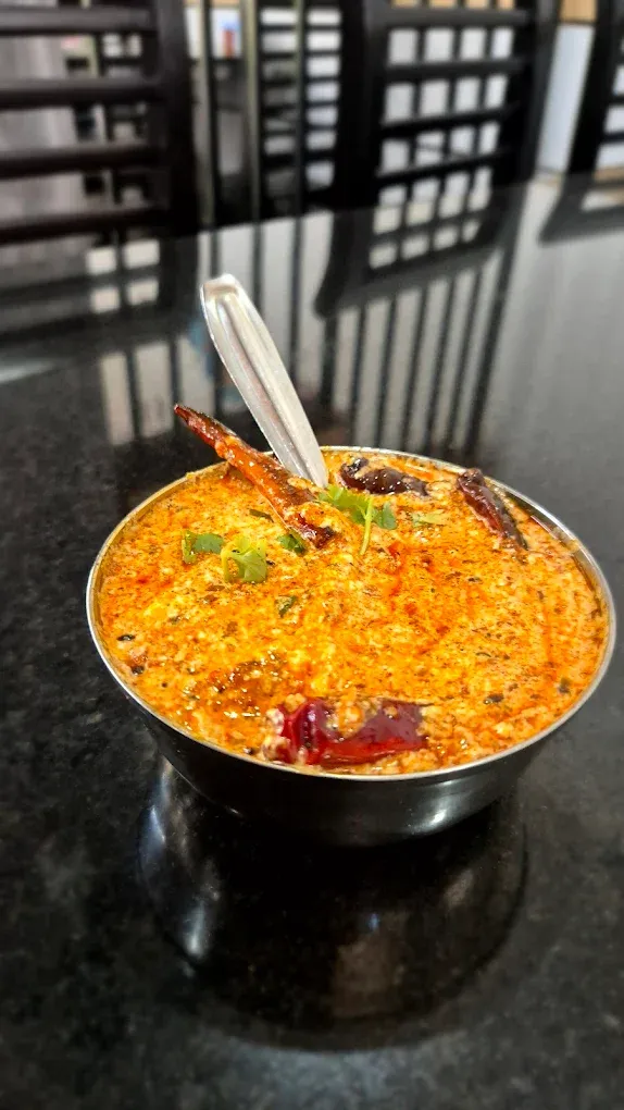 Aryaas Purohit Veg | North & South Indian, Gujarati & Marwadi Food