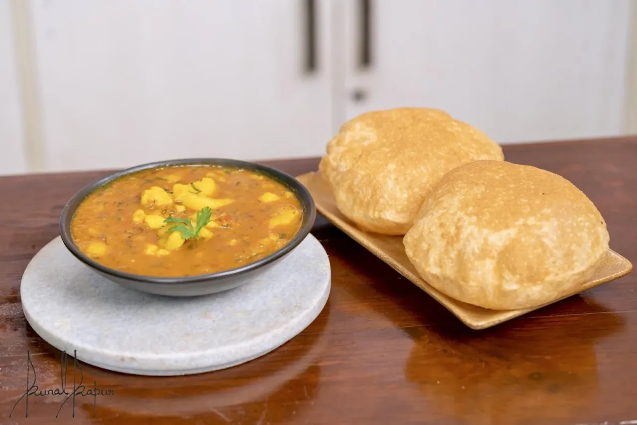 Aryaas Purohit Veg | North & South Indian, Gujarati & Marwadi Food